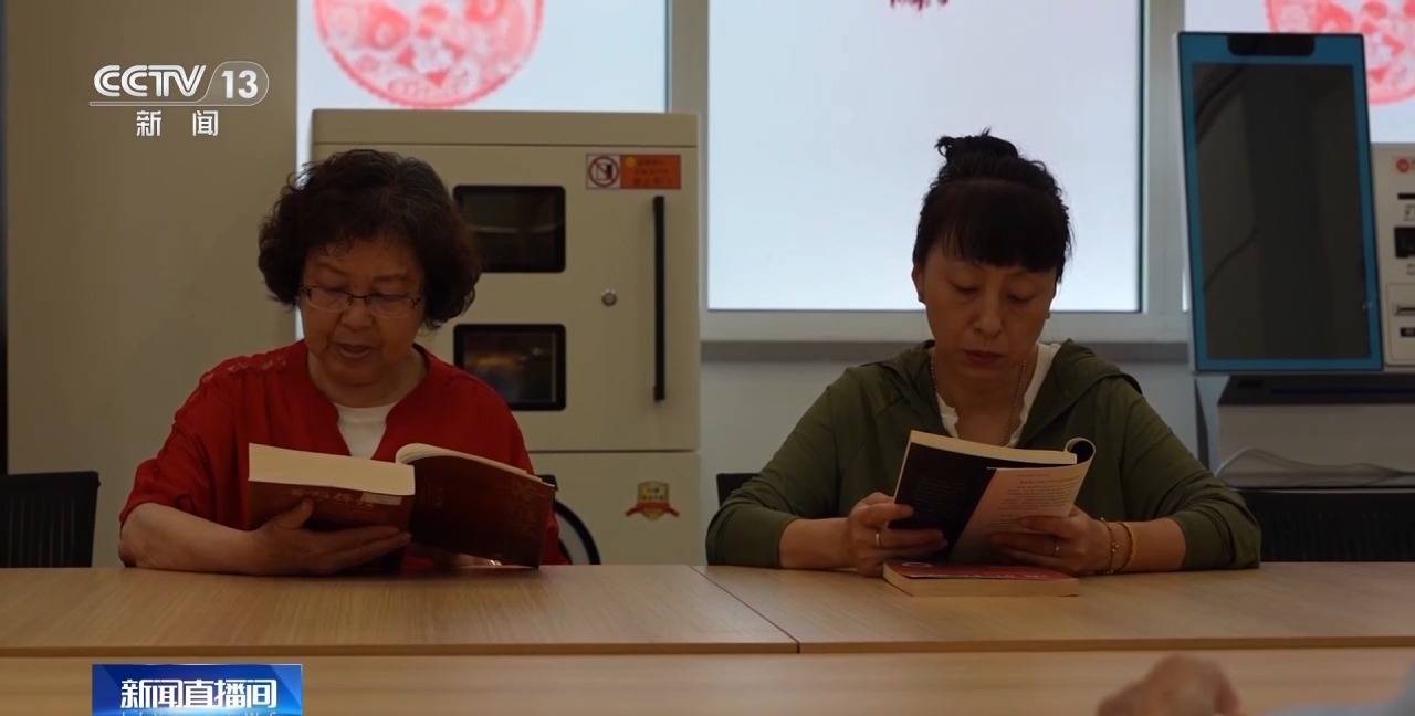 小巷咖啡飄香<strong></p>
<p>鍋爐</strong>，鍋爐房變書房，城市改造主打“聽勸”:鍋爐